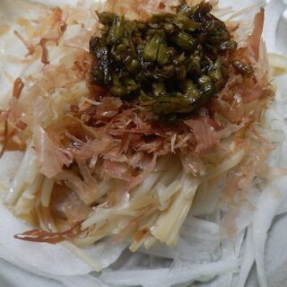 爽やか！新タマネギと焼きエノキの醤油かけ